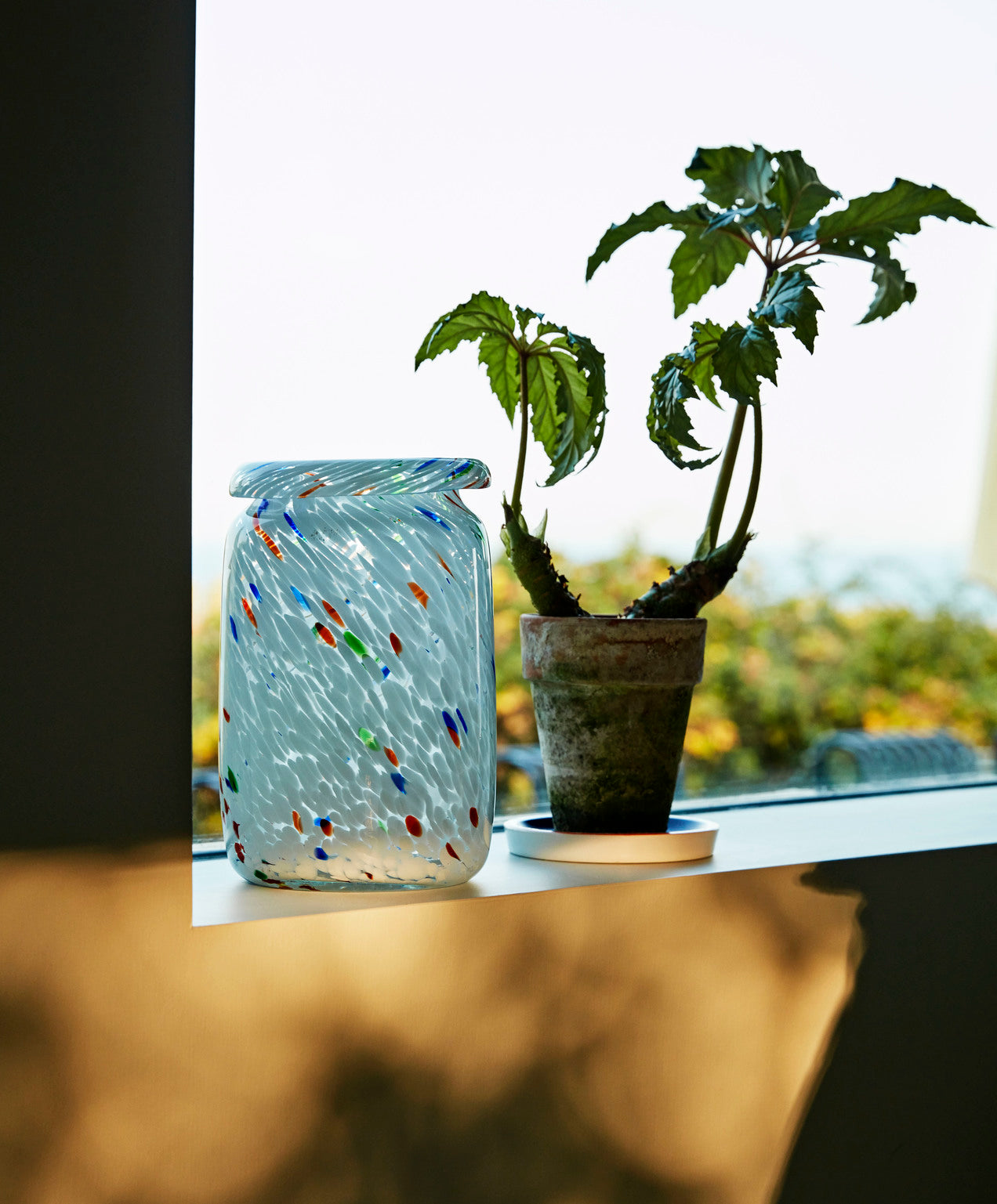 Splash Vase Roll Neck - White Dot