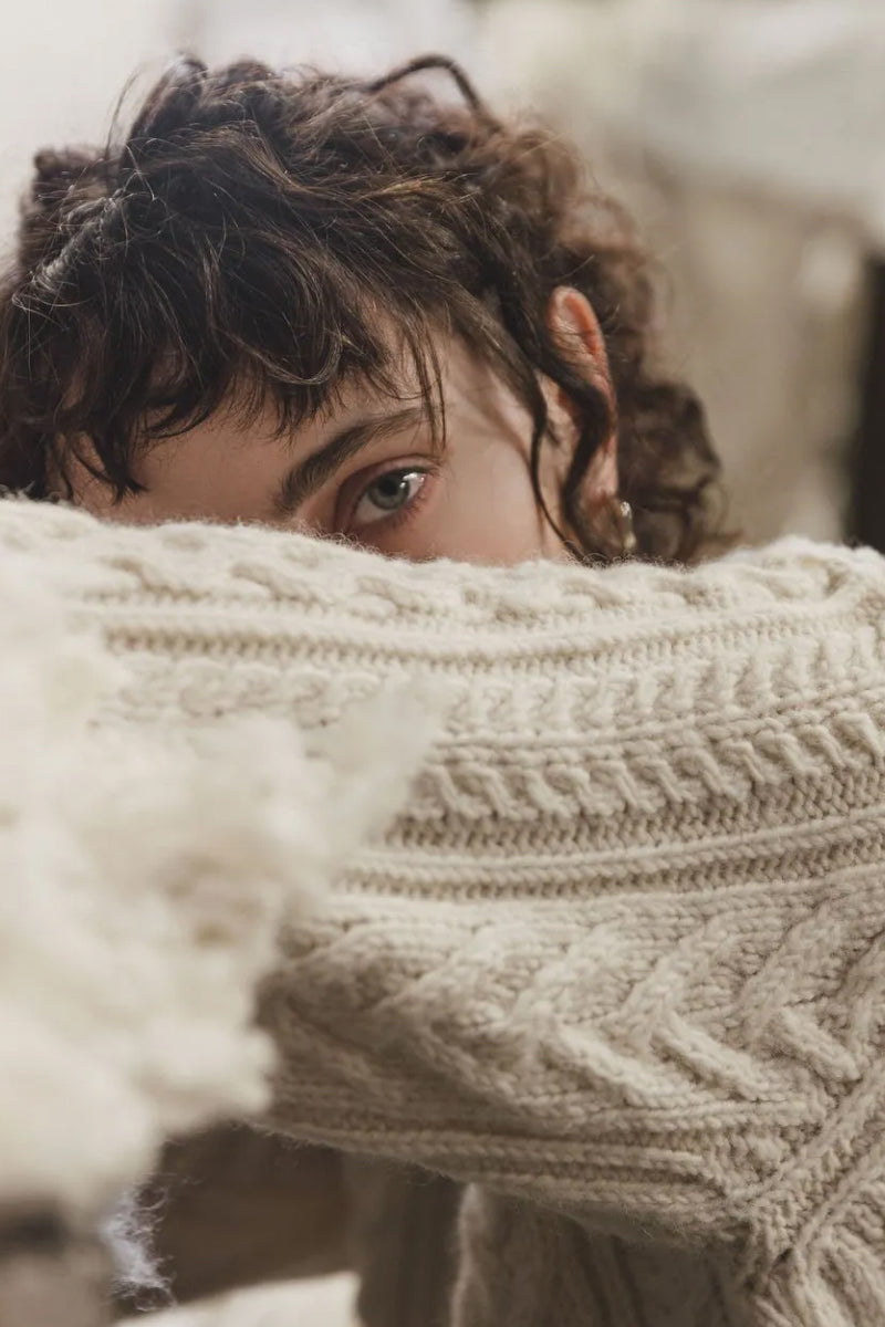 Pearl Reddington Bàinìn Crew Knit -