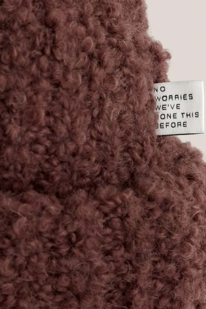 Batu Beanie - Burgundy Moose Boucle