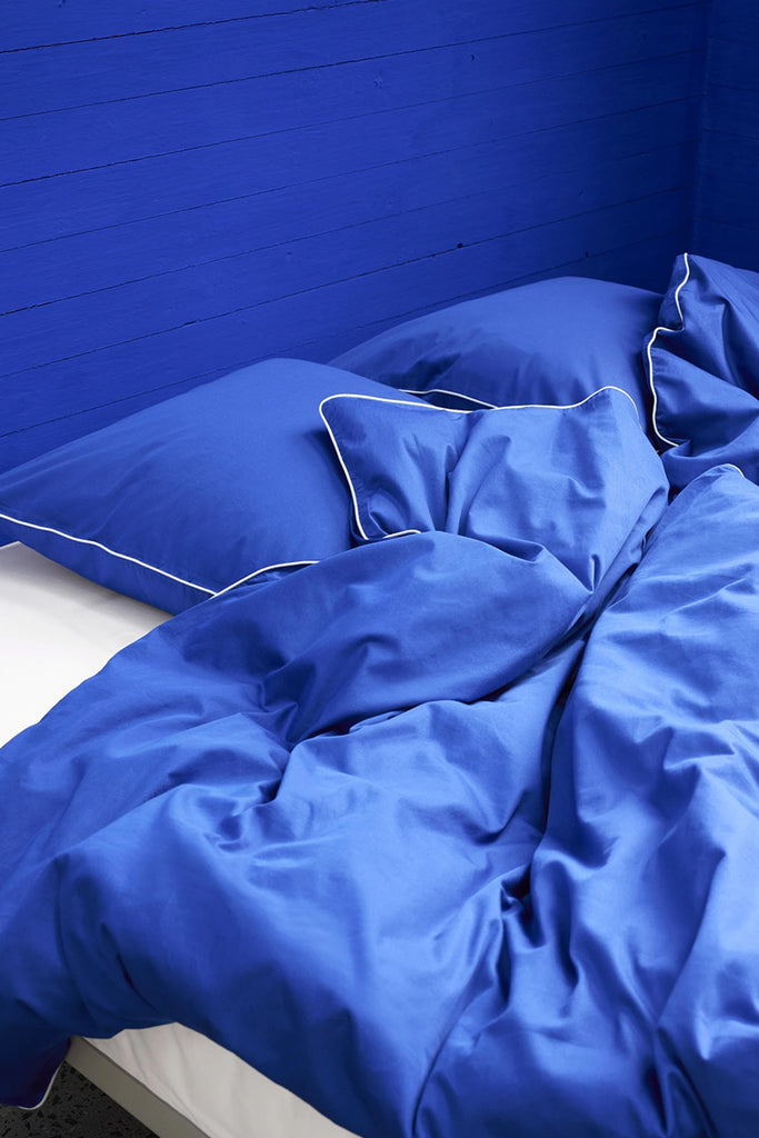 Outline Duvet Cover - Vivid Blue (200 x 200cm)