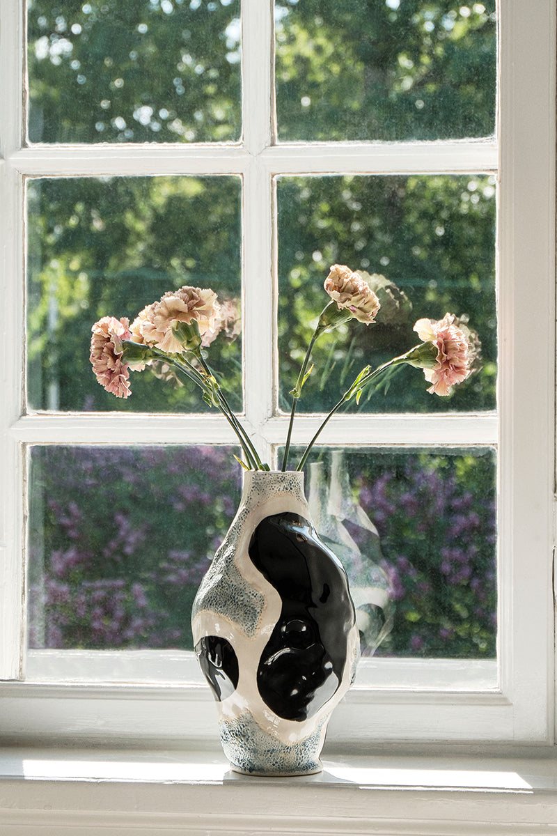 Jessica Hans Vase - Glossy Cow