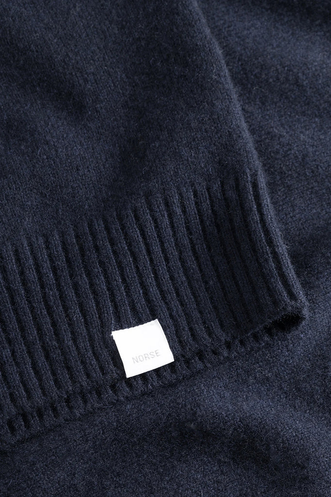 Norse Standard Merino Lambswool Sweater - Navy