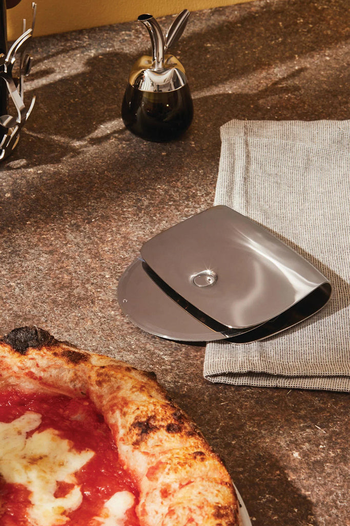 Taio Pizza Wheel - Stainless Steel