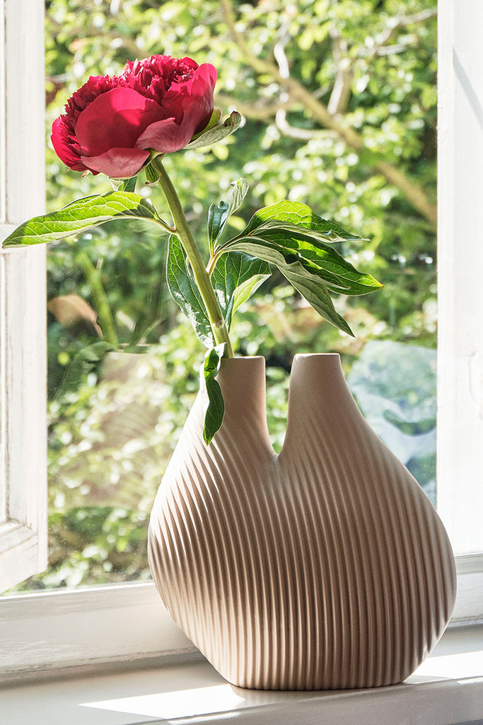 W&S Chamber Vase -  Light Beige